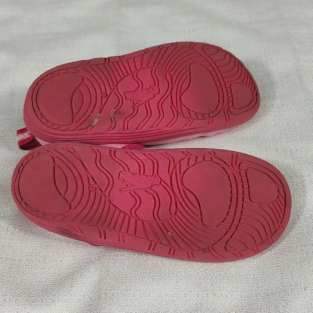 Pink Speedo Water Lake Shoes Slip on With Velcro tops Mesh Tops Kids Size Large